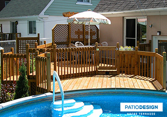 Patio avec piscine hors-terre par Patio Design inc.